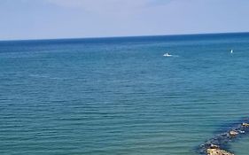Lamar Suites Seafront Apartments