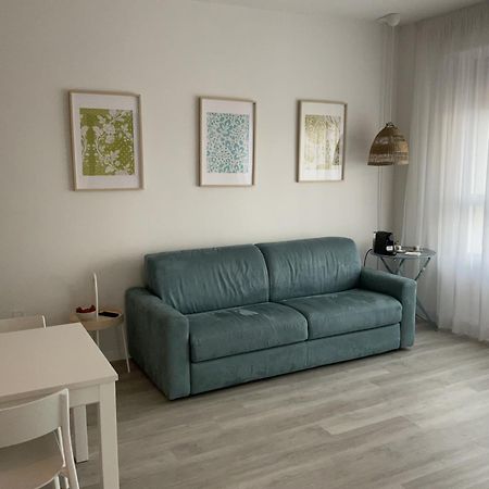 Lamar Suites Seafront Apartments Misano Adriatico Esterno foto