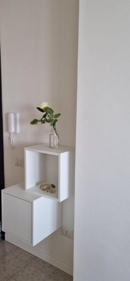 Lamar Suites Seafront Apartments Misano Adriatico Esterno foto
