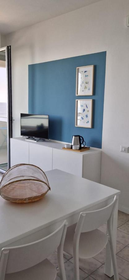 Lamar Suites Seafront Apartments Misano Adriatico Esterno foto